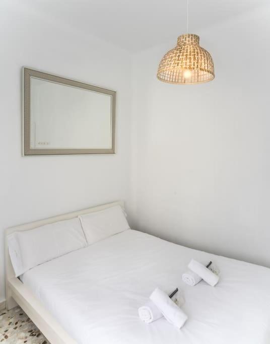 Atico Ispal Con Terraza En Centro เซบีญา ภายนอก รูปภาพ